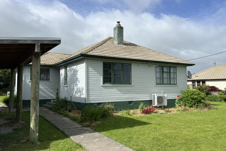 Photo of property in 4 Cemetery Road, Tapanui, 9522