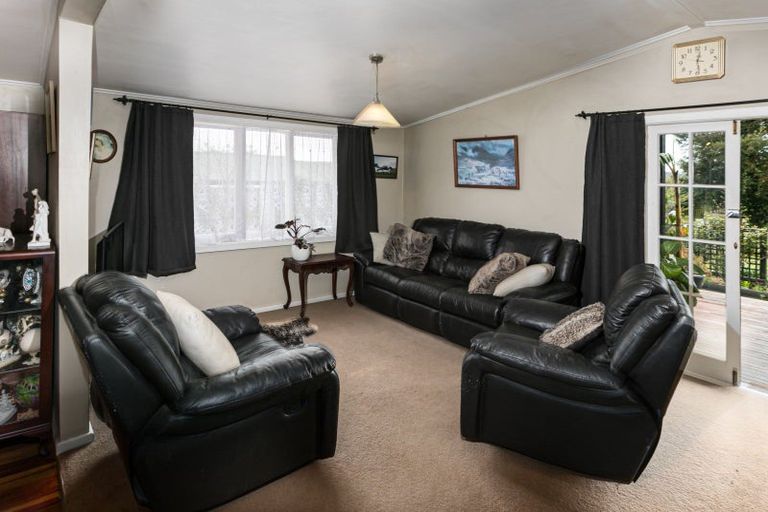 Photo of property in 11 Smith Street, Waipukurau, 4200
