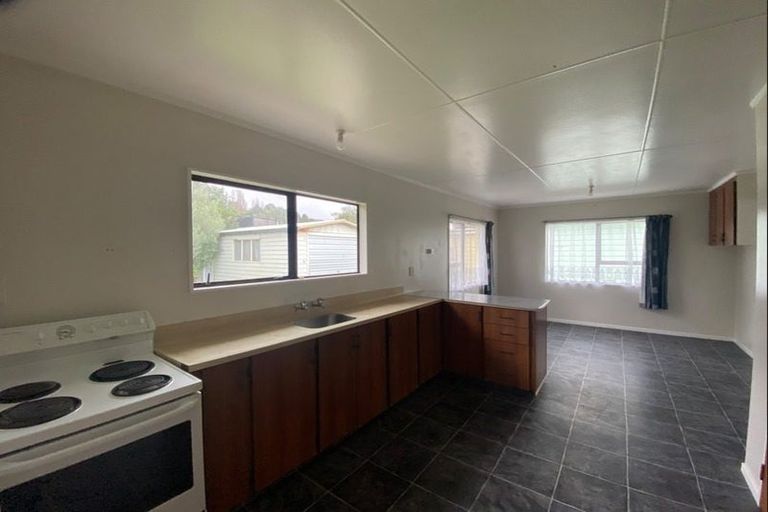 Photo of property in 6 Waiotu Road, Tokomaru Bay, 4079