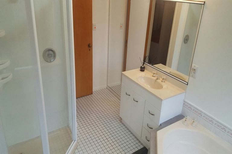 Photo of property in 30 Wingfield Place, Churton Park, Wellington, 6037