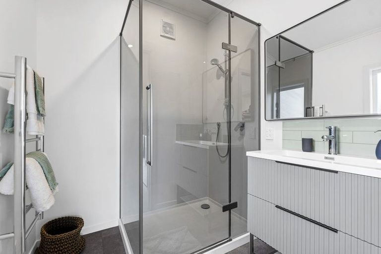 Photo of property in 36 Rimu Street, New Lynn, Auckland, 0600