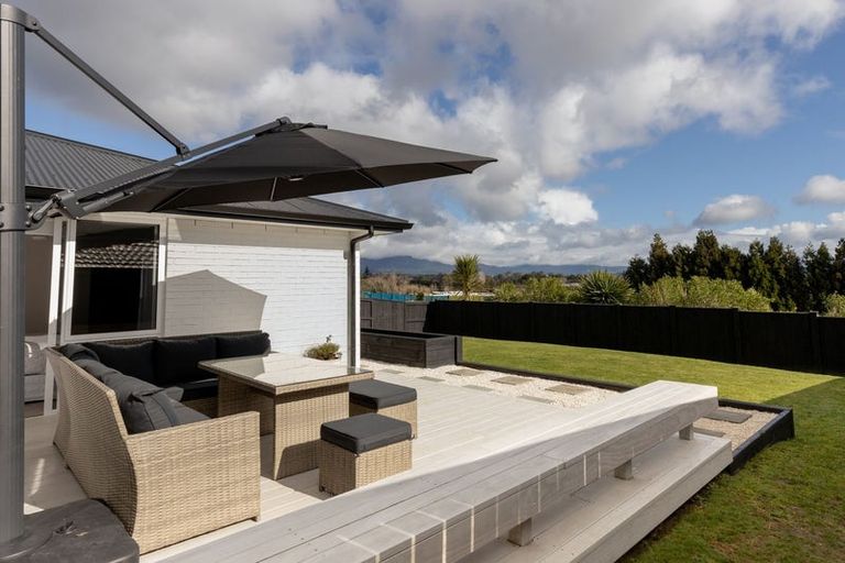 Photo of property in 22 Kahawai Place, Omokoroa, 3114