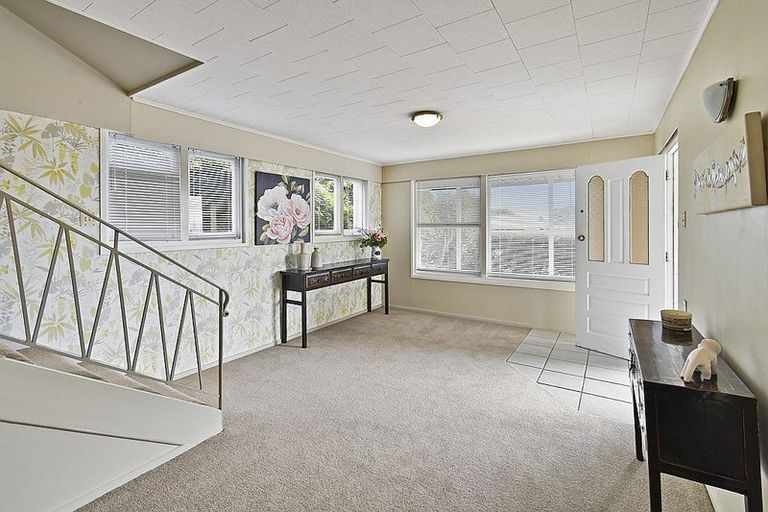 Photo of property in 8 Hamlet Place, Pukekohe, 2120