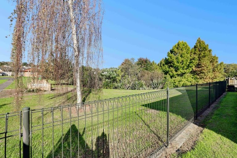 Photo of property in 120 Dominion Road, Papakura, 2110
