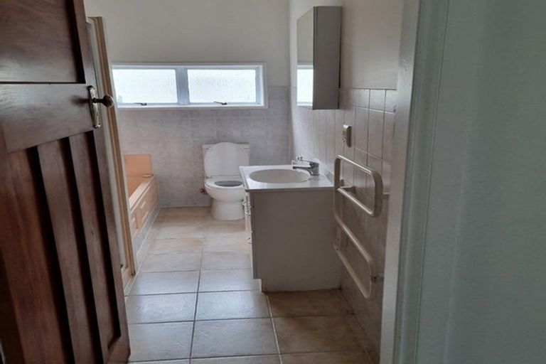 Photo of property in 47 Kauri Street, Miramar, Wellington, 6022