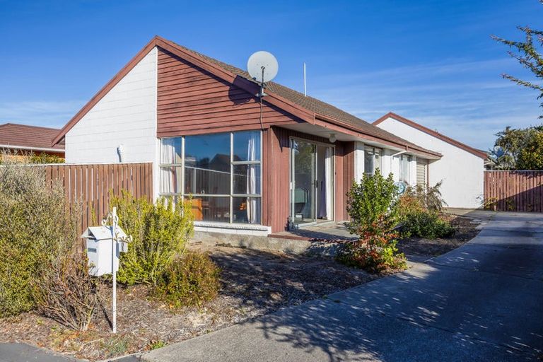 Photo of property in 5 Camrose Place, Ilam, Christchurch, 8041