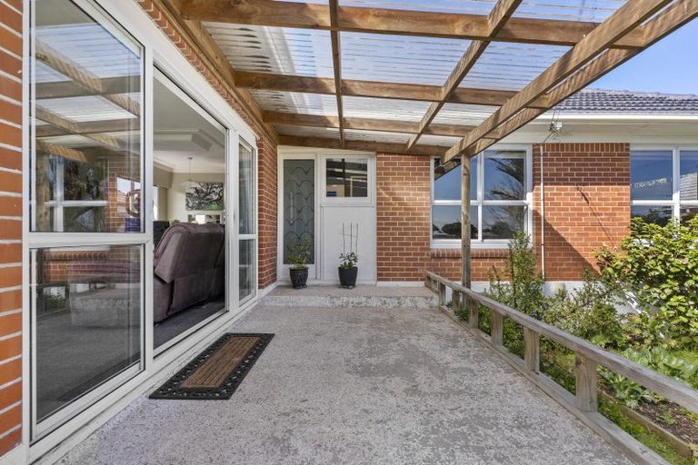 Photo of property in 9 Fairview Road, Papatoetoe, Auckland, 2025