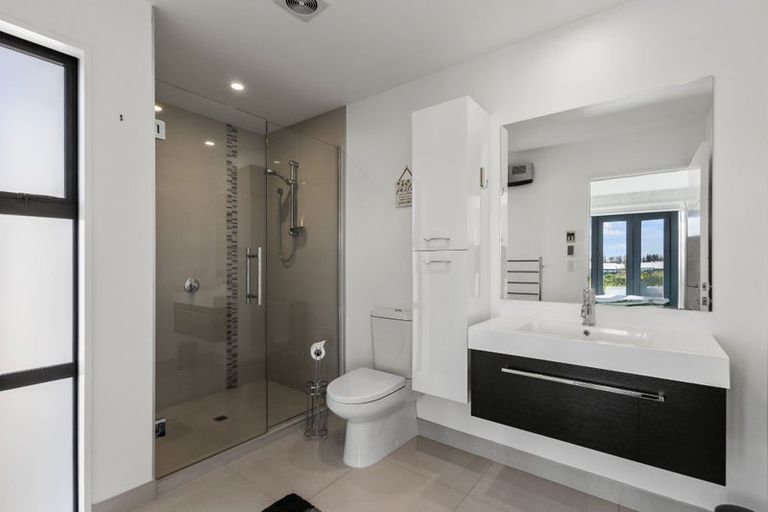 Photo of property in 100 Te Rito Street, Marshland, Christchurch, 8083