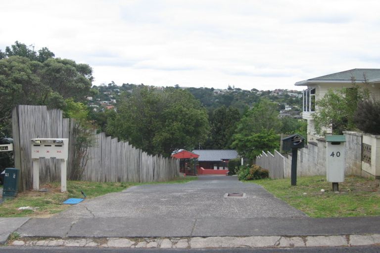 Photo of property in 38 Valley View Road, Glenfield, Auckland, 0629
