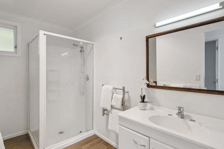Photo of property in 6 Kokako Road, Otaihanga, Paraparaumu, 5036