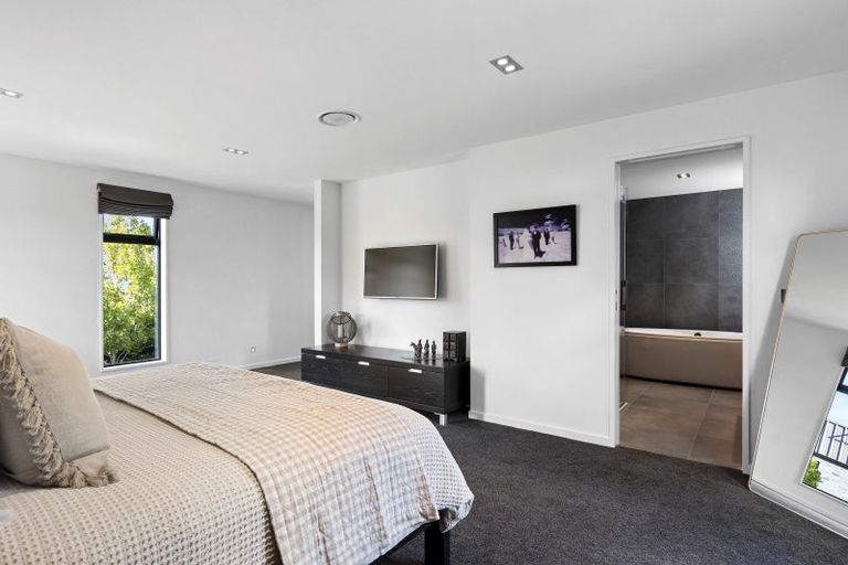Photo of property in 18 Quarters Place, Halswell, Christchurch, 8025