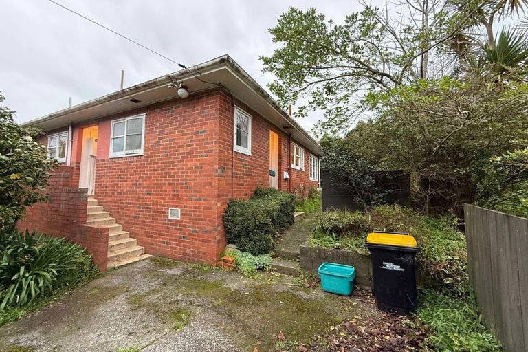 Photo of property in 84 Sunshine Avenue, Karori, Wellington, 6012