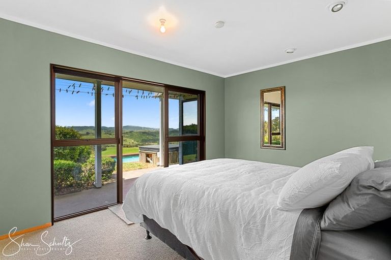 Photo of property in 338 Wairere Road, Waitakere, Henderson, 0782