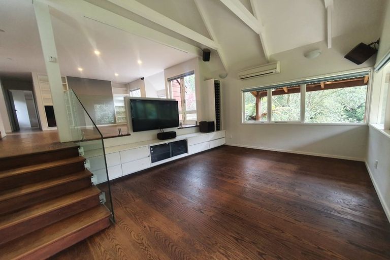 Photo of property in 21 Catrina Avenue, Birkenhead, Auckland, 0626