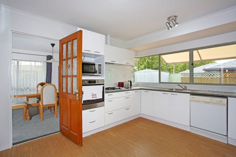 Photo of property in 6 Cottesmore Place, Huntington Park, Auckland, 2013