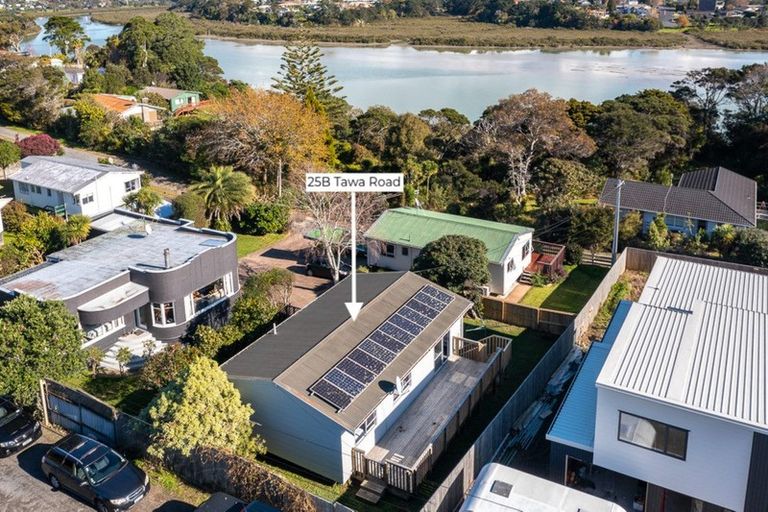 Photo of property in 25 Tawa Road, Te Atatu Peninsula, Auckland, 0610