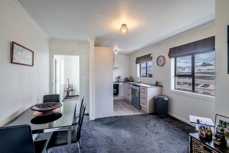 Photo of property in 93 Regent Street, Newfield, Invercargill, 9812