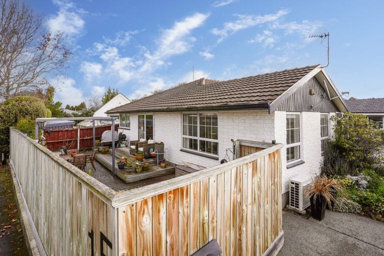 Photo of property in 15 Tudor Avenue, Ilam, Christchurch, 8041