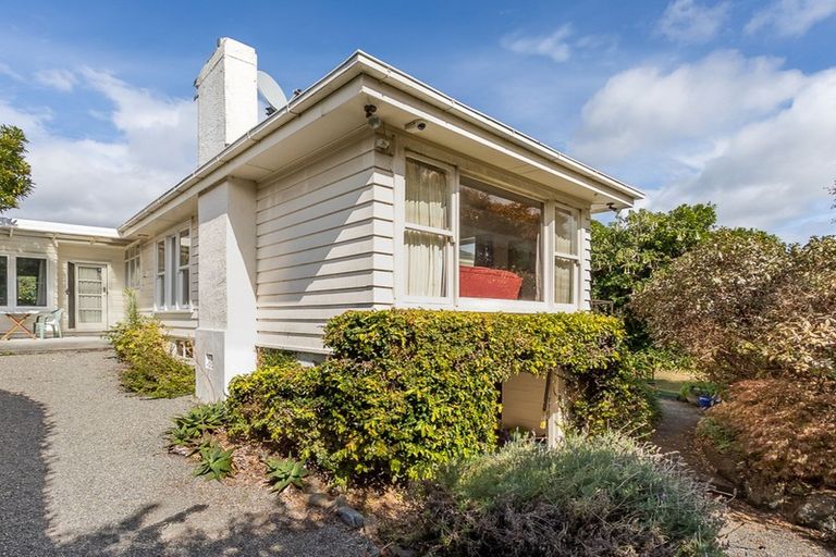 Photo of property in 8 Kohekohe Road, Waikanae, 5036