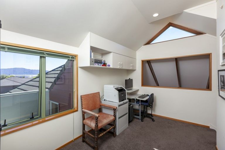 Photo of property in 6 Kotuku Drive, Paraparaumu Beach, Paraparaumu, 5032