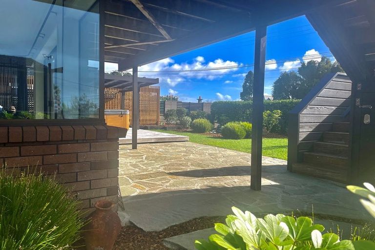 Photo of property in 42 Park Rise, Campbells Bay, Auckland, 0630