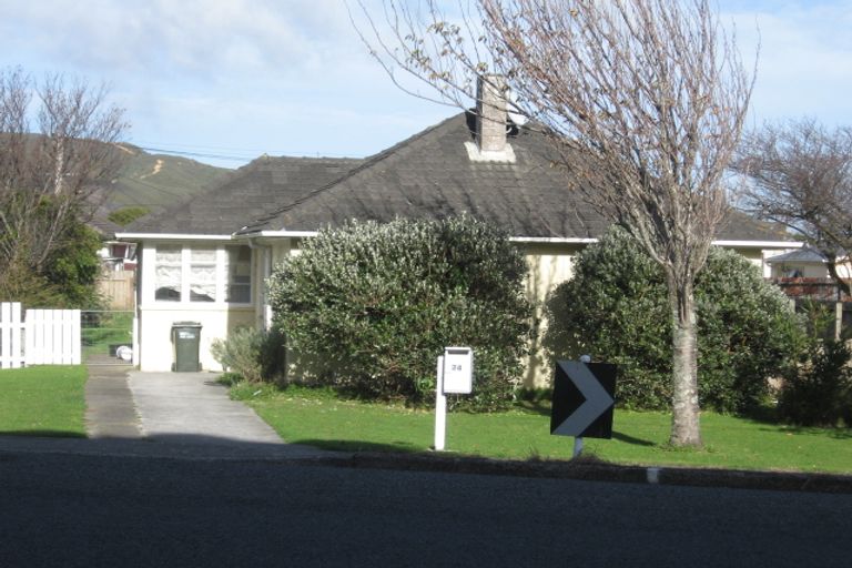 Photo of property in 24 Kowhai Street, Naenae, Lower Hutt, 5011