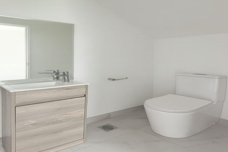 Photo of property in 5 Paine Place, Mangere, Auckland, 2022