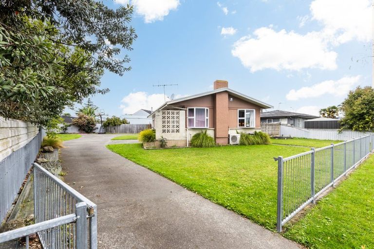 Photo of property in 4 Lerwick Street, Tamatea, Napier, 4112