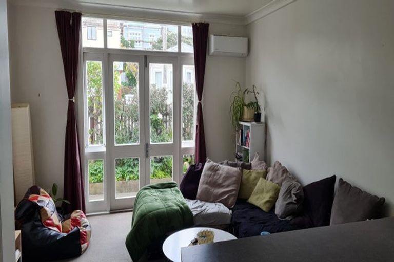 Photo of property in 37 Rintoul Street, Newtown, Wellington, 6021