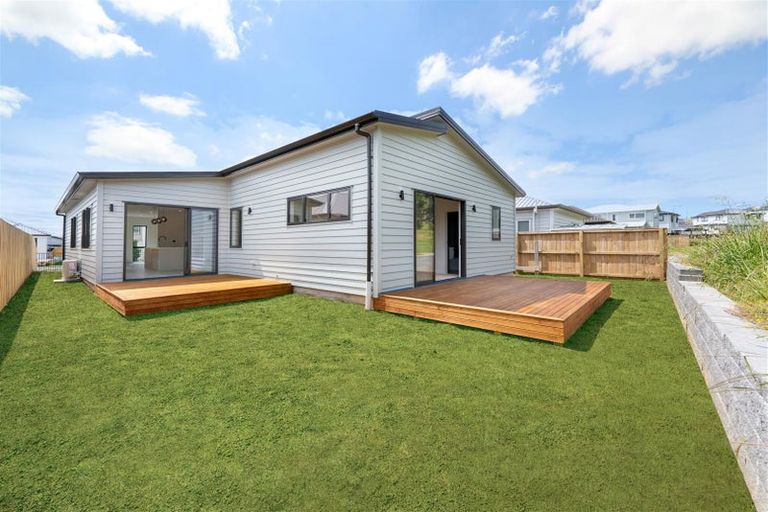 Photo of property in 43 Ta Moko Drive, Gulf Harbour, 0930
