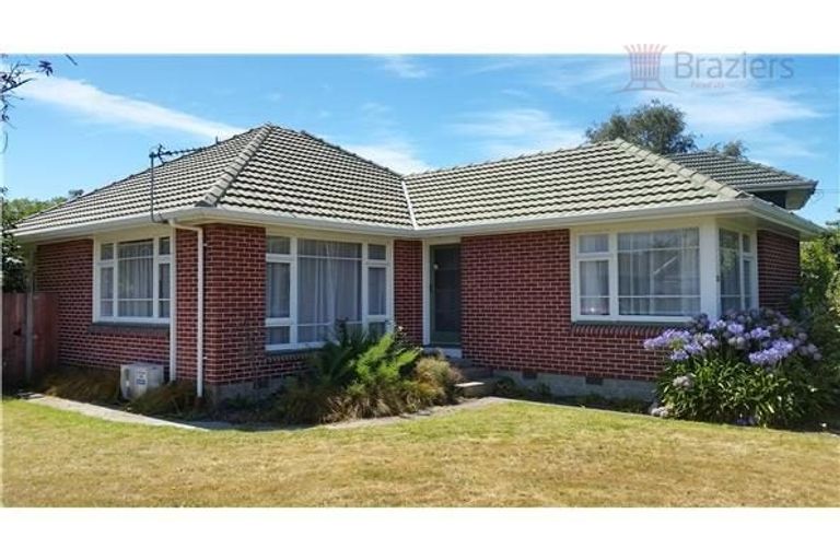 Photo of property in 110 Maidstone Road, Ilam, Christchurch, 8041