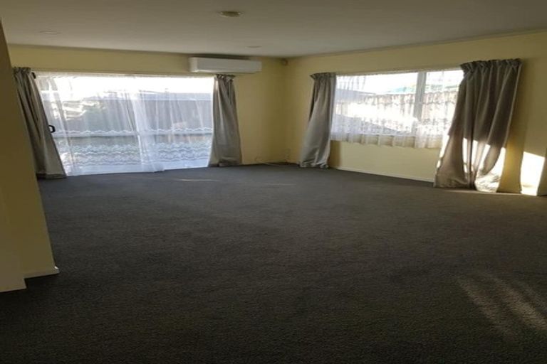 Photo of property in 91a Pooks Road, Ranui, Auckland, 0612