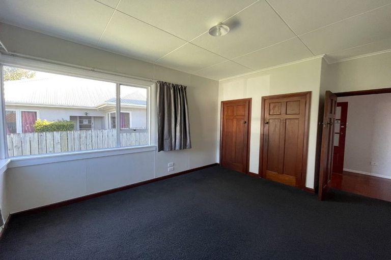 Photo of property in 36 Young Street, New Plymouth, 4310