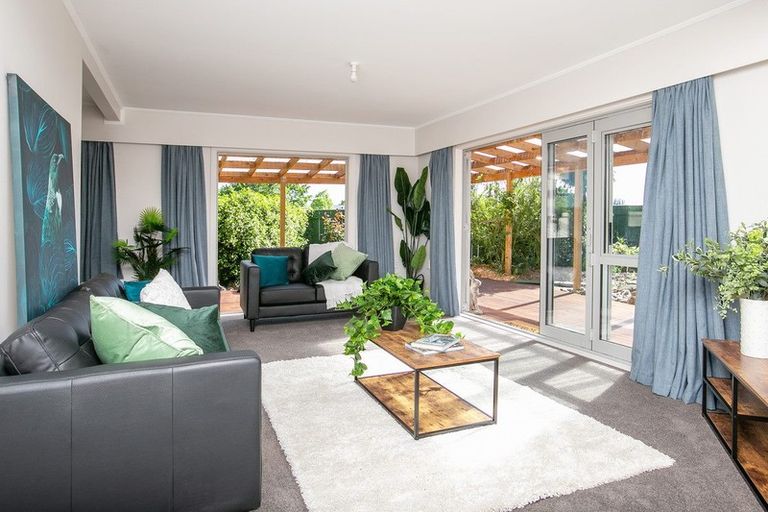 Photo of property in 2 North Street, Greytown, 5712