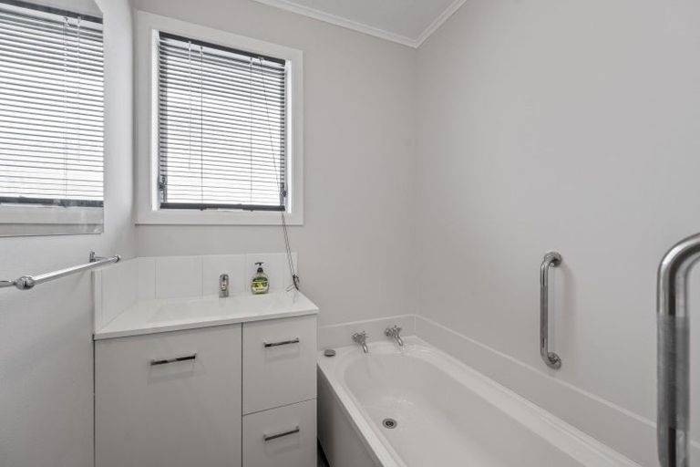 Photo of property in 1/204 Grays Road, Saint Leonards, Hastings, 4120