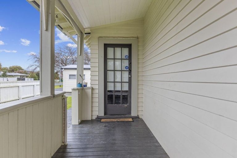Photo of property in 58 Featherston Street, Takaro, Palmerston North, 4412