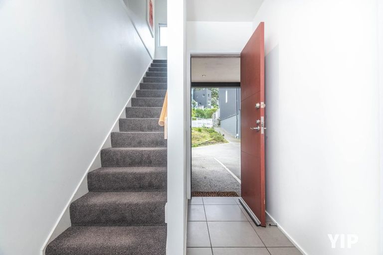 Photo of property in 25/2 Onslow Road, Khandallah, Wellington, 6035