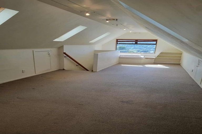 Photo of property in 10 Swadel Way, Karori, Wellington, 6012