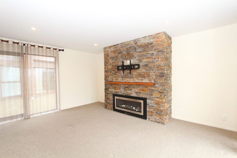 Photo of property in 47 Cedarwood Street, Woodridge, Wellington, 6037