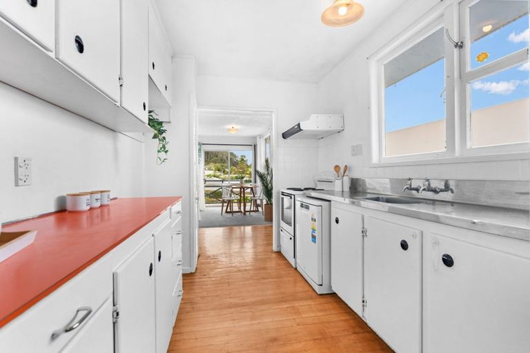 Photo of property in 2 Nikau Place, Parahaki, Whangarei, 0112