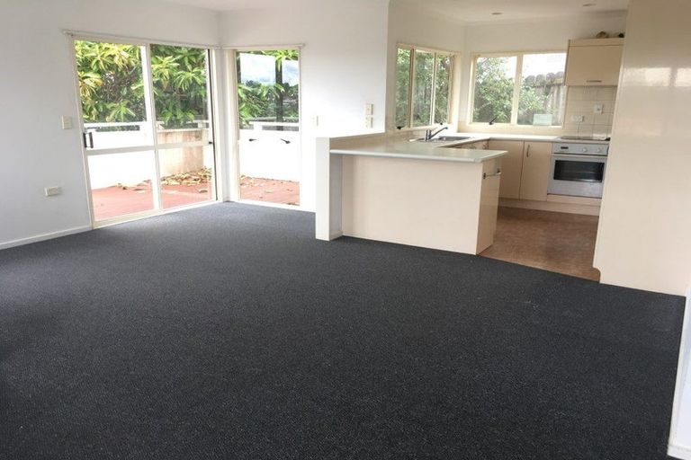 Photo of property in 8 Alice Place, Hillcrest, Auckland, 0627