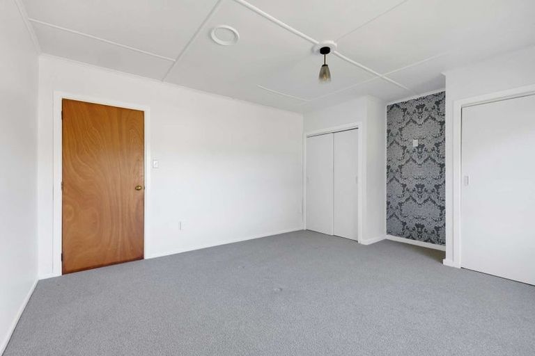 Photo of property in 20 Whakapaki Street, Urenui, 4375