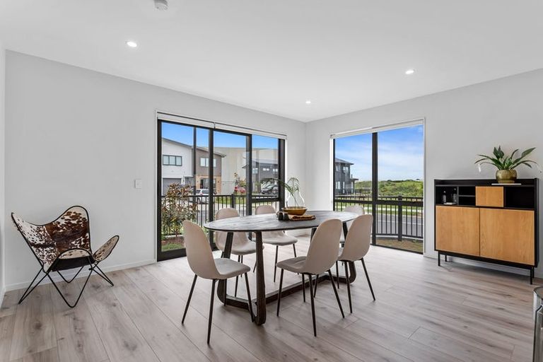 Photo of property in 44 Katikati Drive, Manurewa, Auckland, 2102