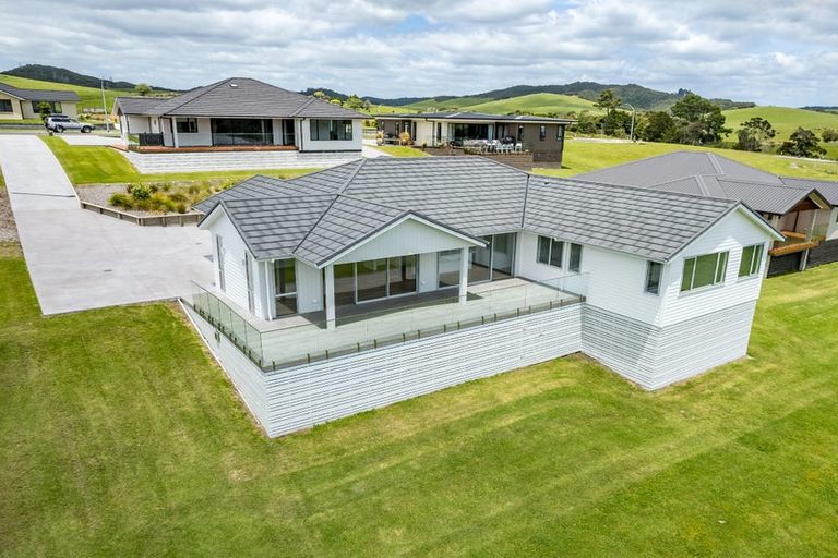 Photo of property in 36 Admiralty Drive, Haruru, 0204