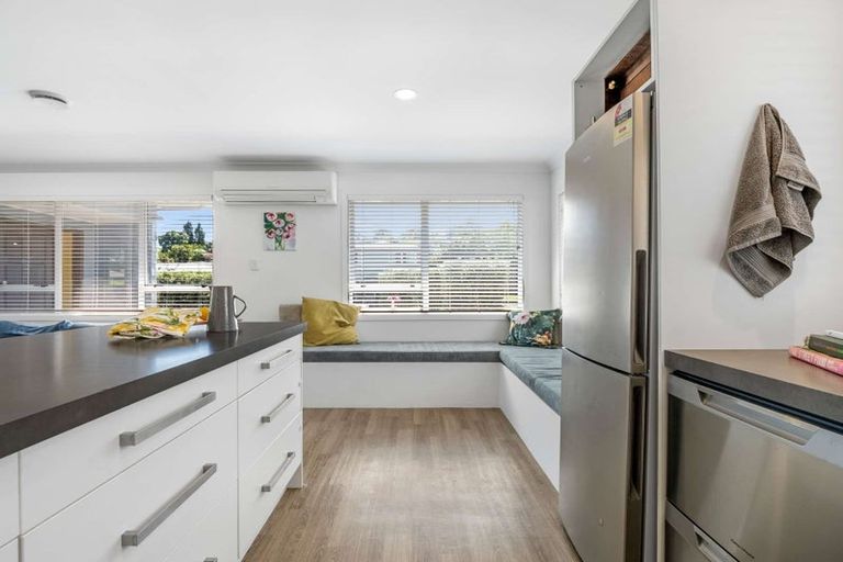 Photo of property in 4a Crombie Street, Bellevue, Tauranga, 3110