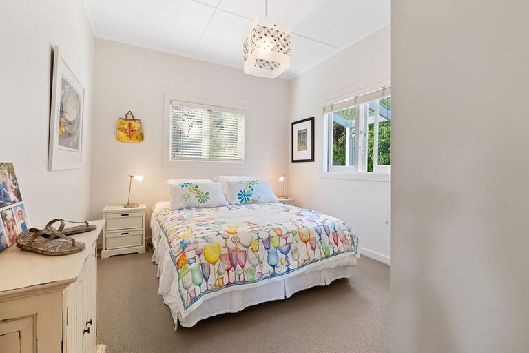 Photo of property in 847 Matapouri Road, Matapouri, Whangarei, 0173
