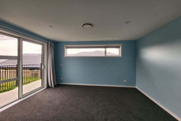 Photo of property in 12 Topsail Way, Whitby, Porirua, 5024