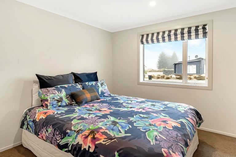 Photo of property in 37 Rhoboro Road, Twizel, 7901
