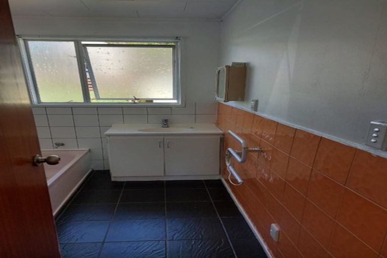 Photo of property in 26 Marvon Downs Avenue, Pakuranga Heights, Auckland, 2010