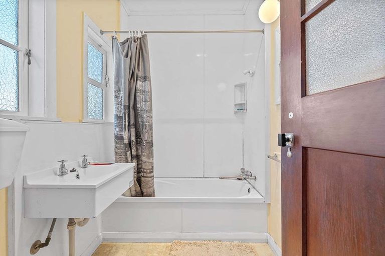 Photo of property in 9 Gilchrist Street, Te Aroha, 3320